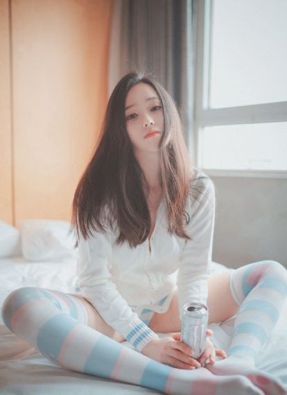 没落的贵族琉璃樱花动漫有翻译_1080动漫免费观看