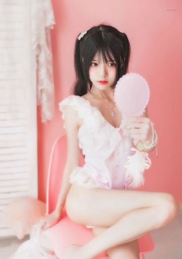 美丽的小蜜蜂美国版7娃娃脸_高清最新电影在线观看