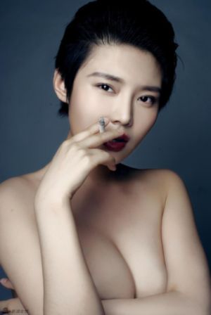 年轻的嫂子9_高清在线视频观看